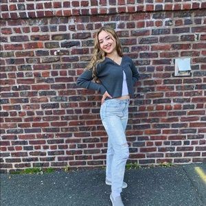 Meet your Posher, Cara